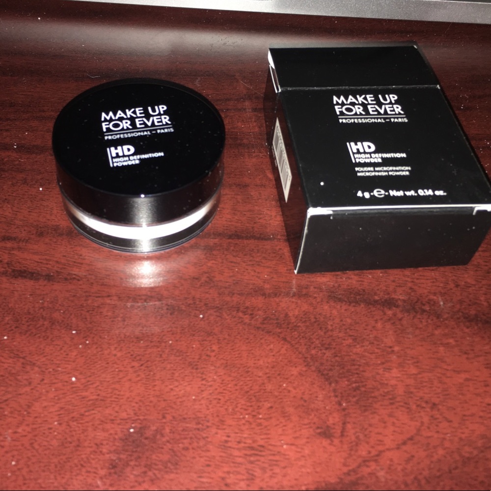 Makeup forever hd powder